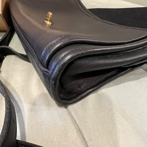 Vintage Coach Ridgefield Purse 9812 - Picture 13 of 14